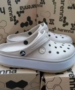 shoes by crocs​